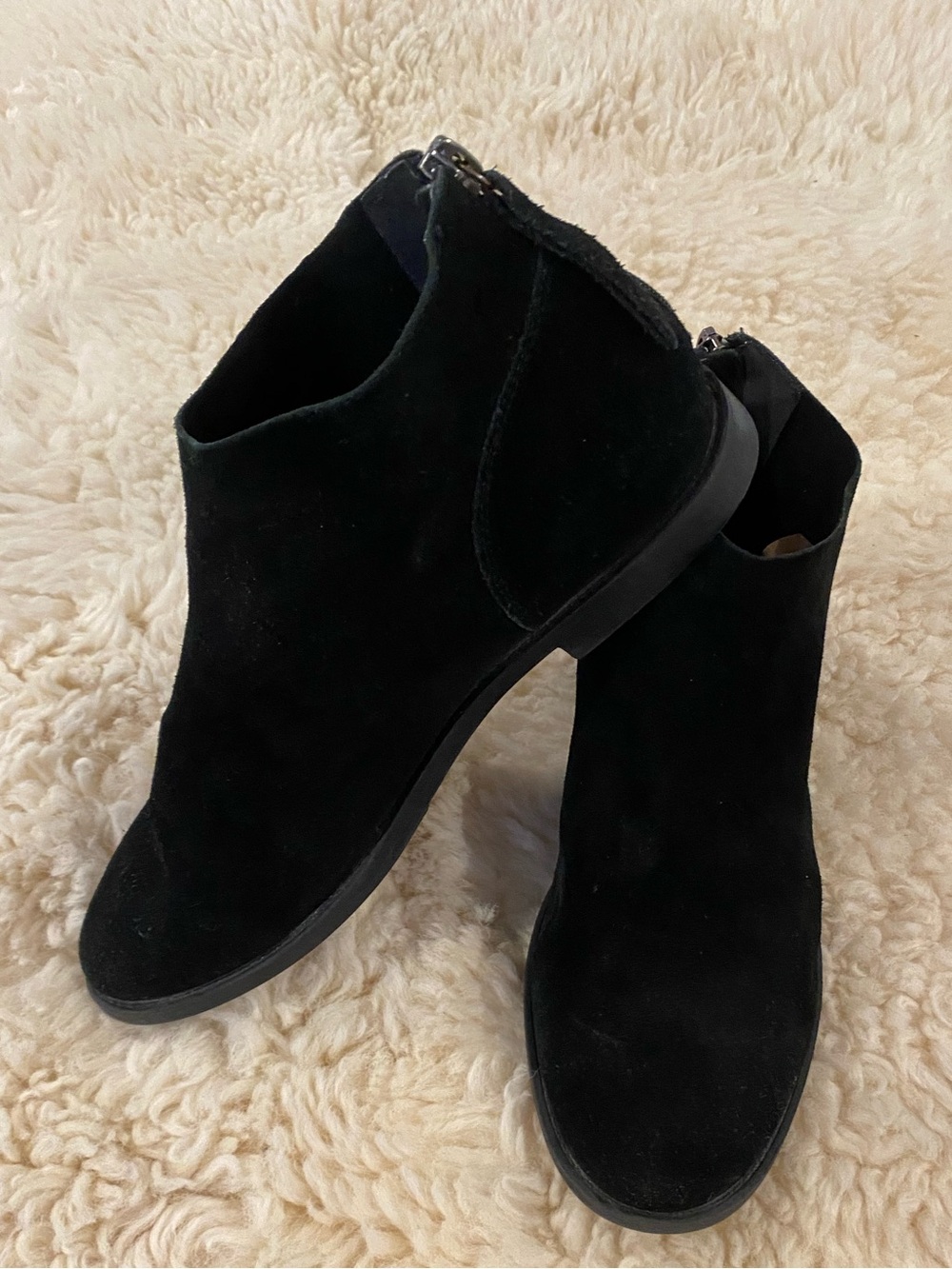 Dirty laundry Black Suede Ankle Booties - Classic Everyday Style